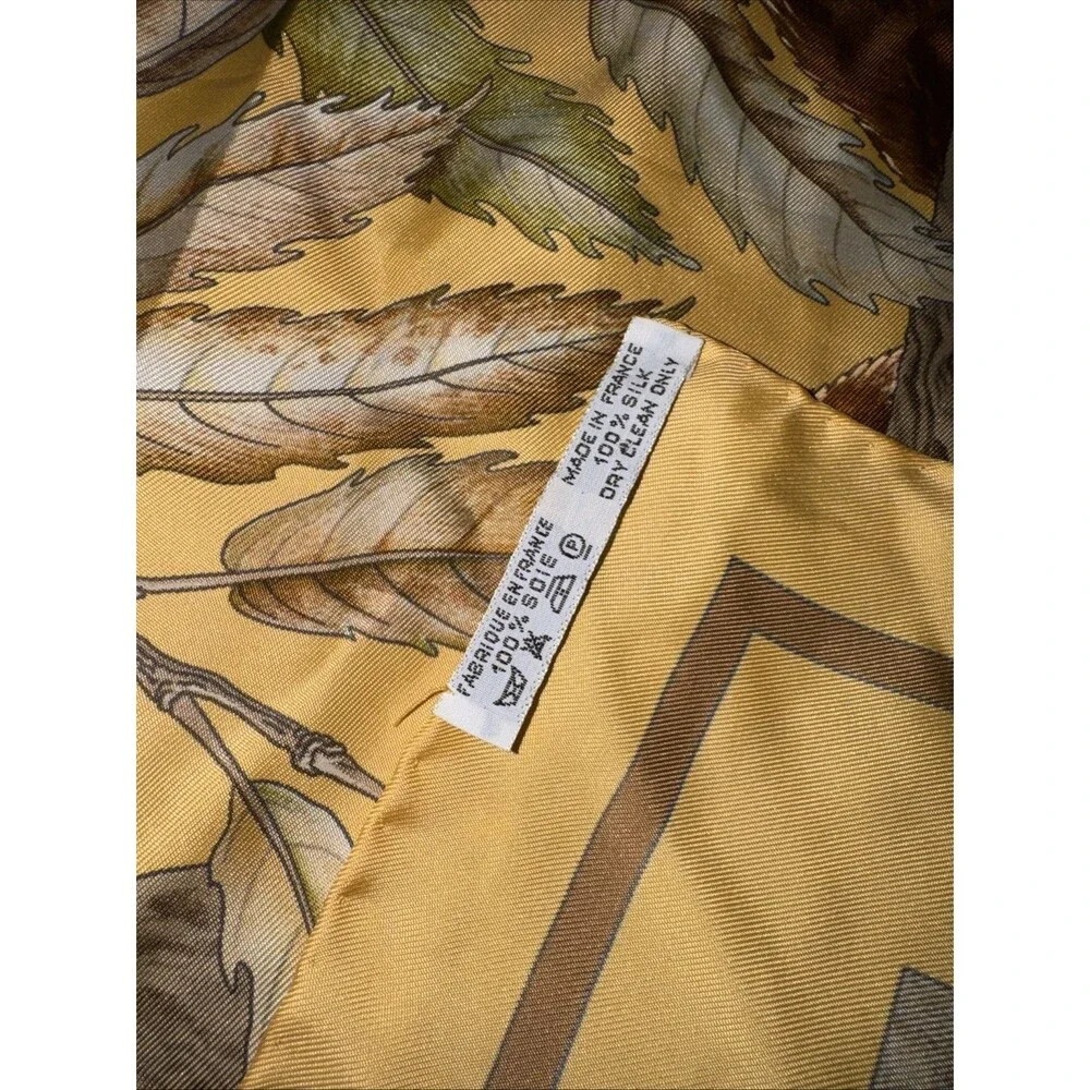 Authentic Vintage　HERMES SCARF 90 Casse Noisette